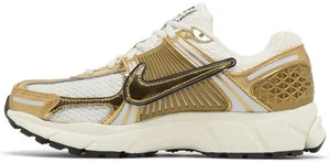 Wmns Air Zoom Vomero 5 'Metallic Gold' image 1