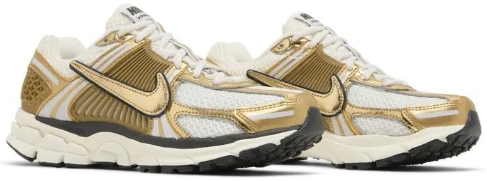 Wmns Air Zoom Vomero 5 'Metallic Gold' image 2