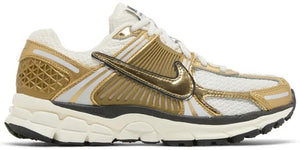Wmns Air Zoom Vomero 5 'Metallic Gold' image 0